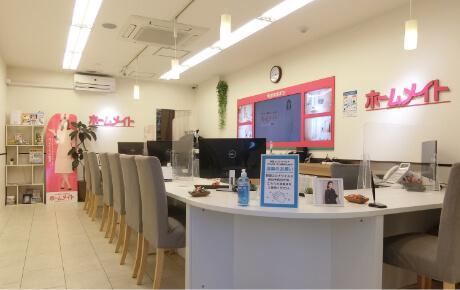 株式会社Best com ホームメイトFC泉佐野駅前店の店内の様子